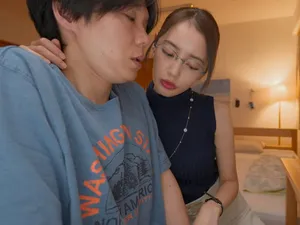 [Hải Lang Đàm Hoa] Tọa lạc tại Trường Sa, 2800 nhân dân tệ đặt lịch hẹn trực tuyến với nữ thần, một cô gái xinh đẹp với làn da băng giá và xương ngọc, nằm trên mặt đất, rừng đen đầy nước cầu xin được đưa vào, cực khoái sau cực khoái...